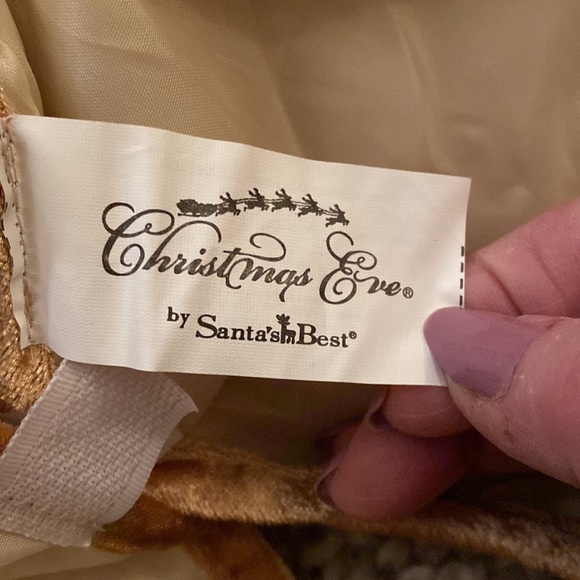 EUC 54” Gold Satin Tree Skirt with Gold Poinsettias - Picture 7 of 9